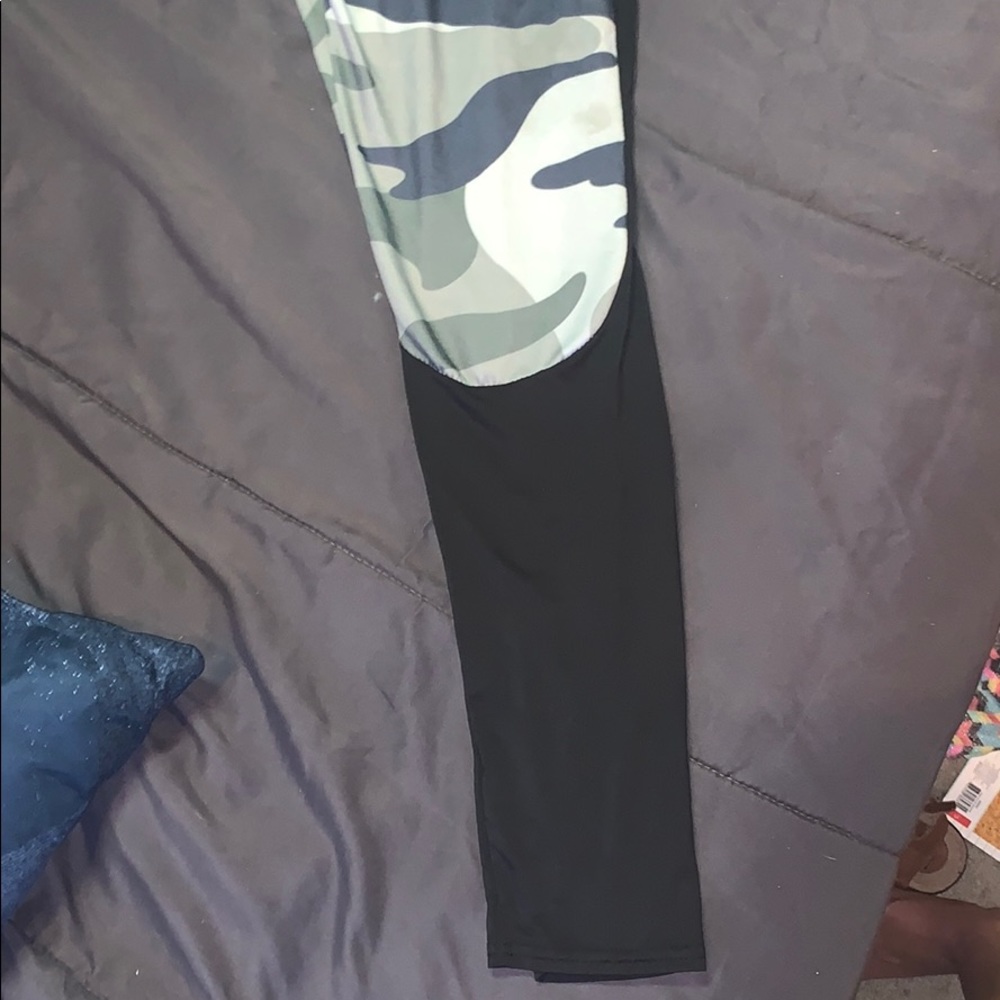 ๐๐5 FOR $25๐๐ - Picture 2 of 4